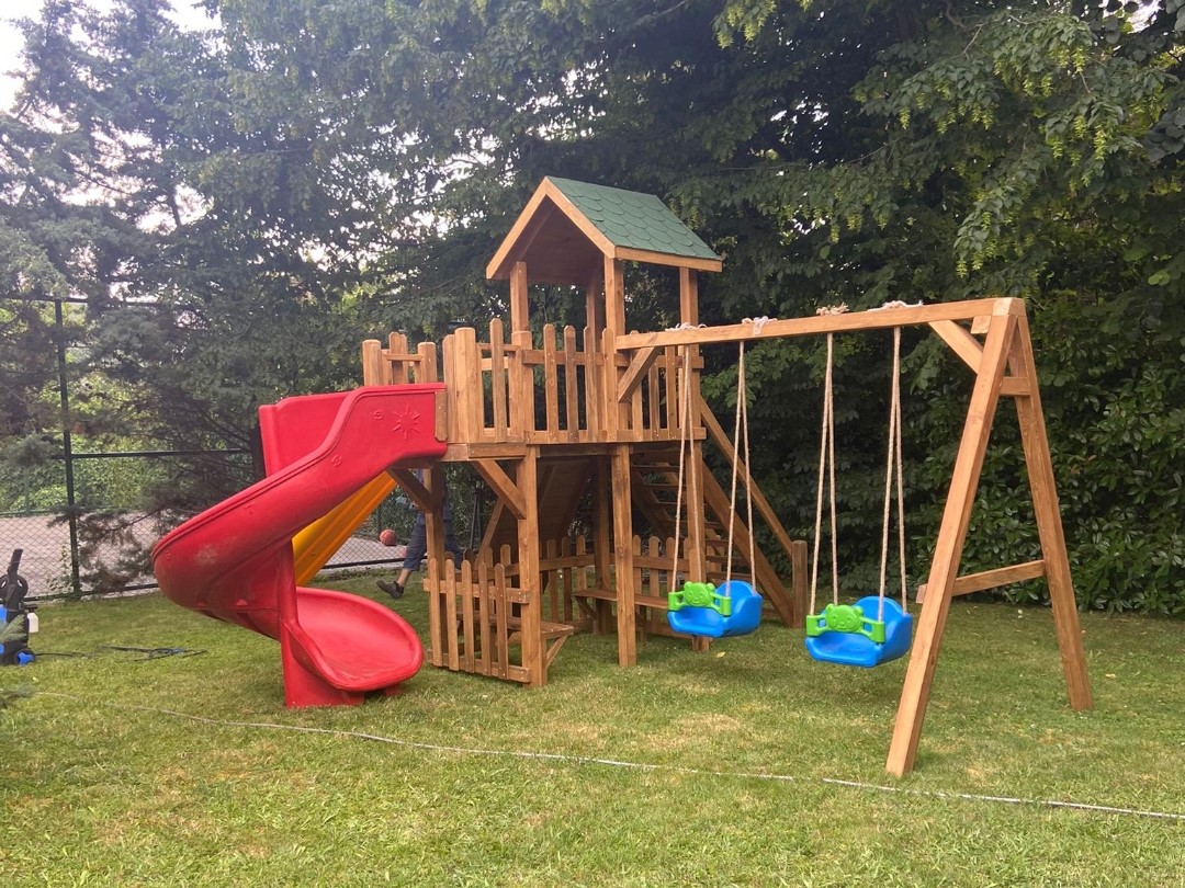 Tek Kule Salıncaklı Oyun Parkı